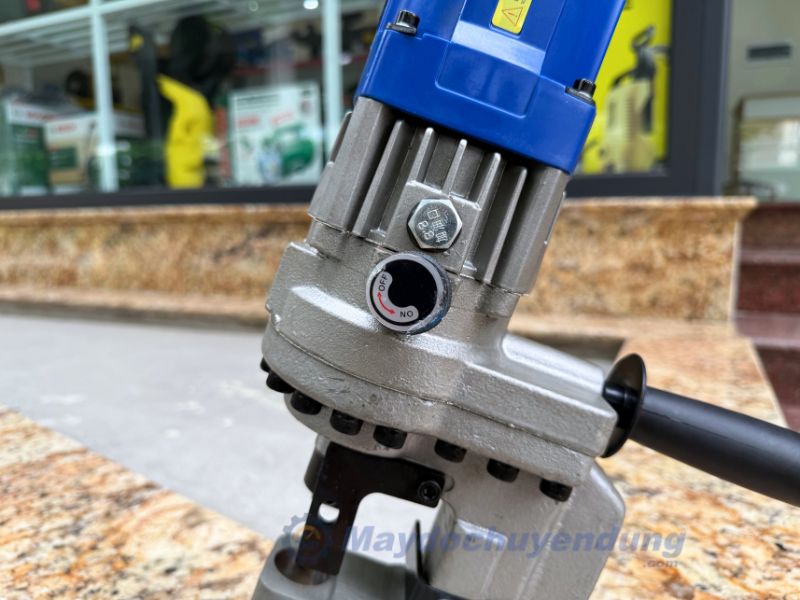 may-dot-lo-thuy-luc-mhp-20-1 Dụng cụ đột lỗ bằng thủy lực cầm tay MHP-20 C Cân bàn công nghiệp 