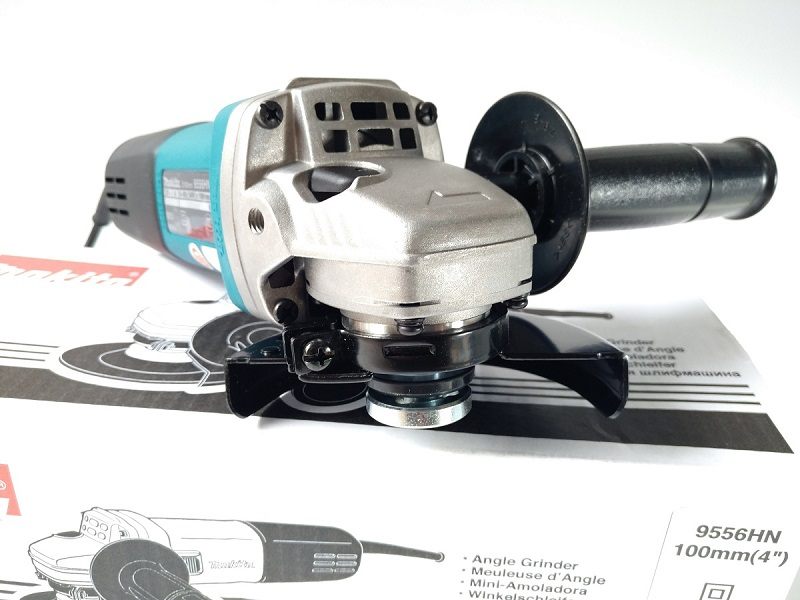 may-mai-goc-makita-9556hn-4 Công cụ cắt góc Makita 9556HN công suất 840W Cân bàn công nghiệp may-mai-goc-makita-9556hn-4 Công cụ cắt góc Makita 9556HN công suất 840W Cân bàn công nghiệp